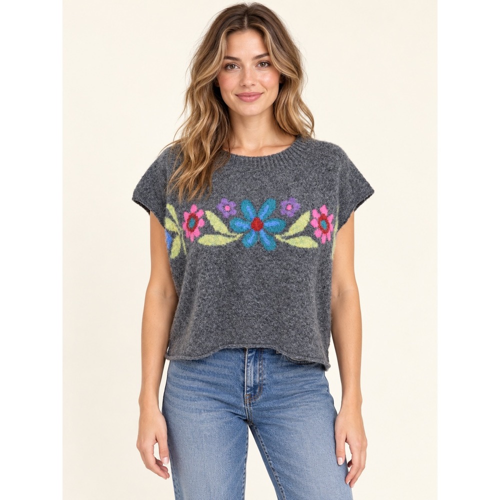 Natural Life Sweater Top Floral Short Sleeve Gray Medium